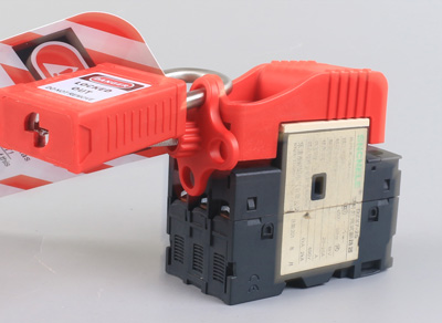 D100 Miniature Circuit Breaker Lockout